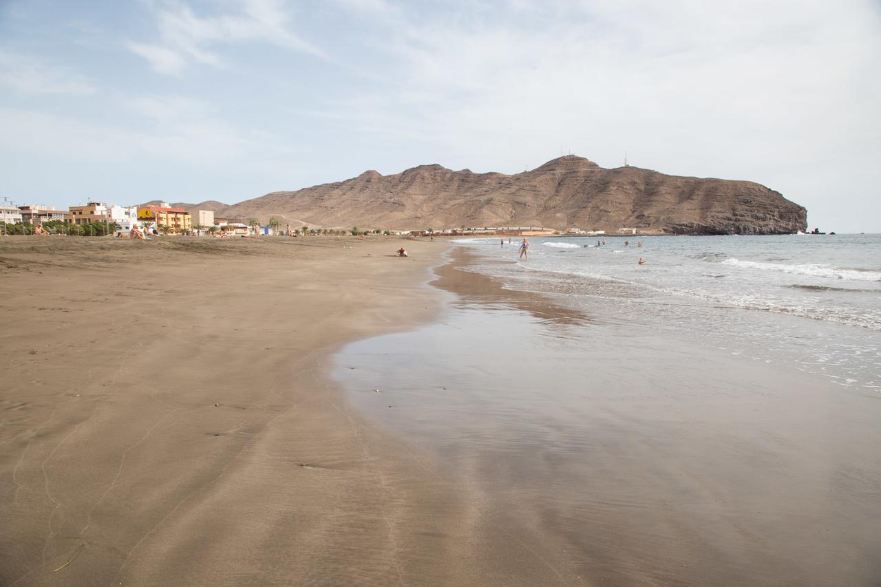 Apartamento con ascensor Gran Tarajal Playa Bagian luar foto