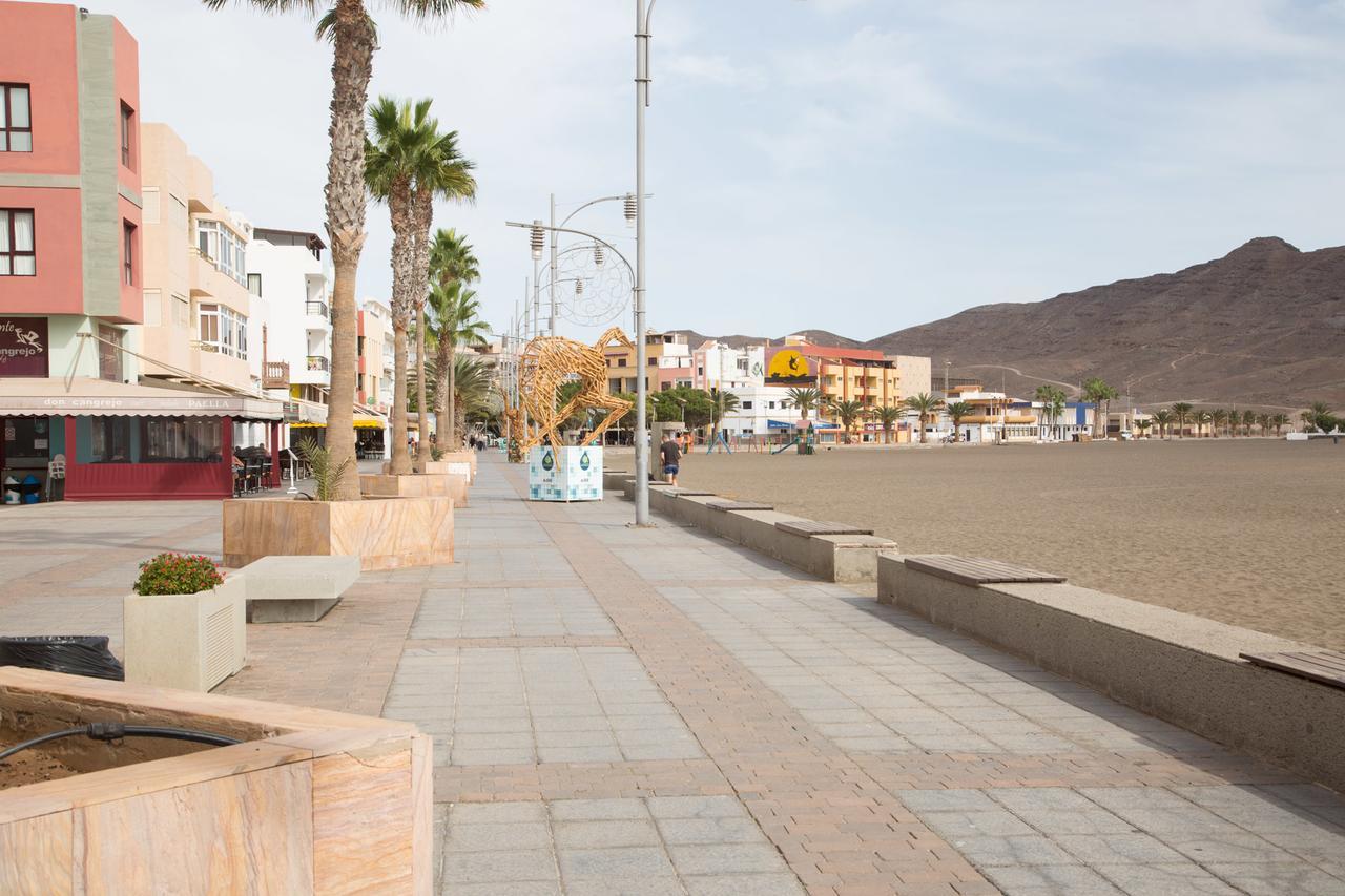 Apartamento con ascensor Gran Tarajal Playa Bagian luar foto
